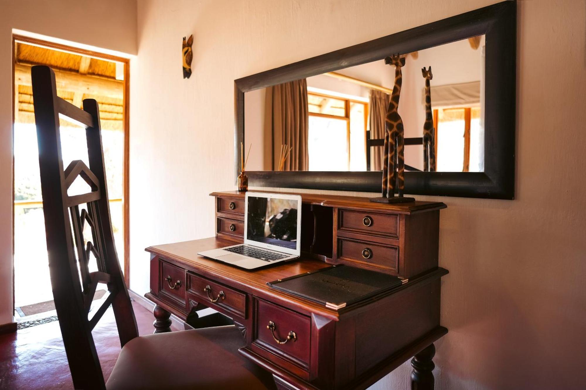 Shibula Safari Lodge Welgevonden Game Reserve ภายนอก รูปภาพ